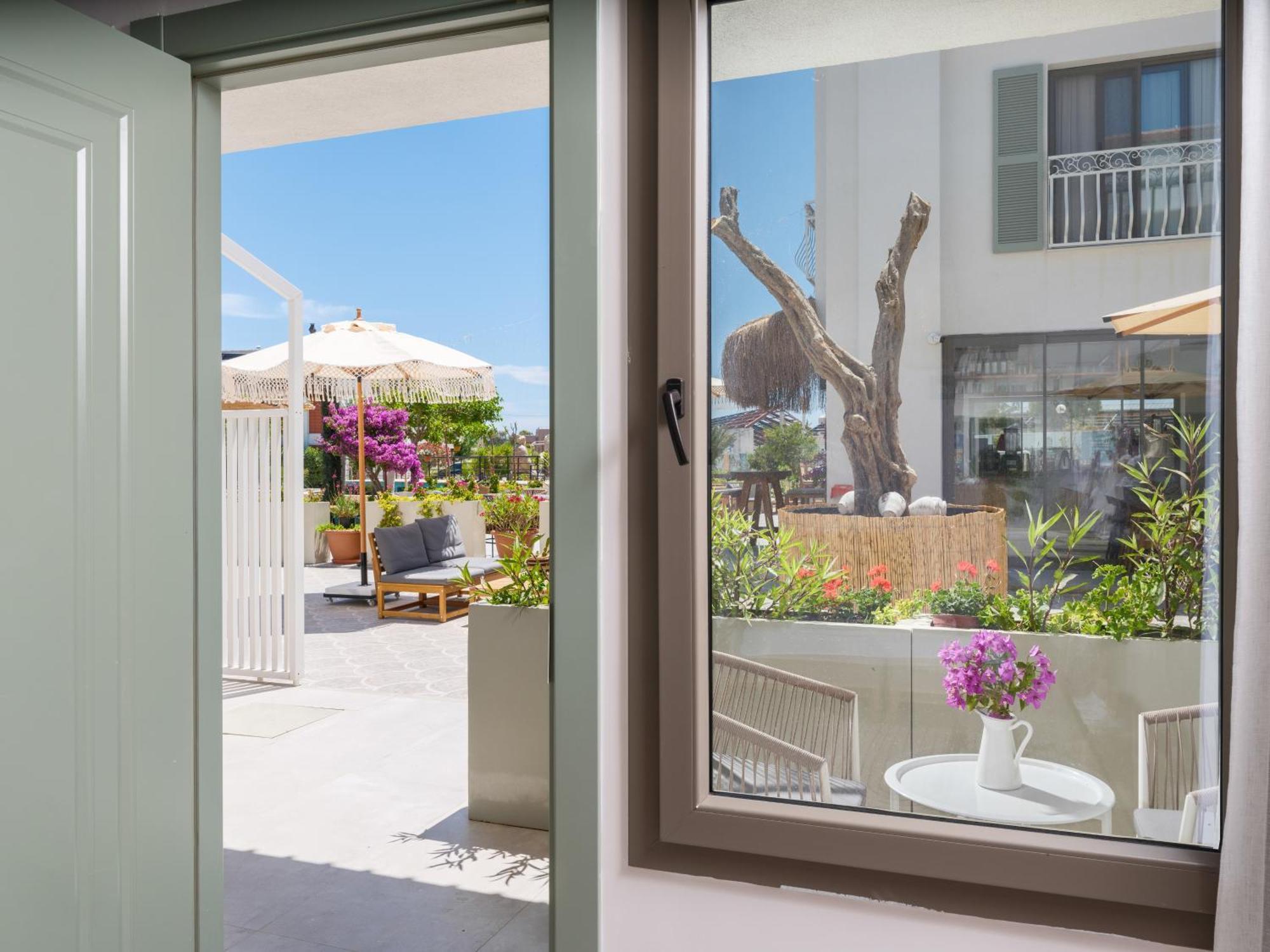 Cumbalica Garden Hotel Çeşme Exterior foto